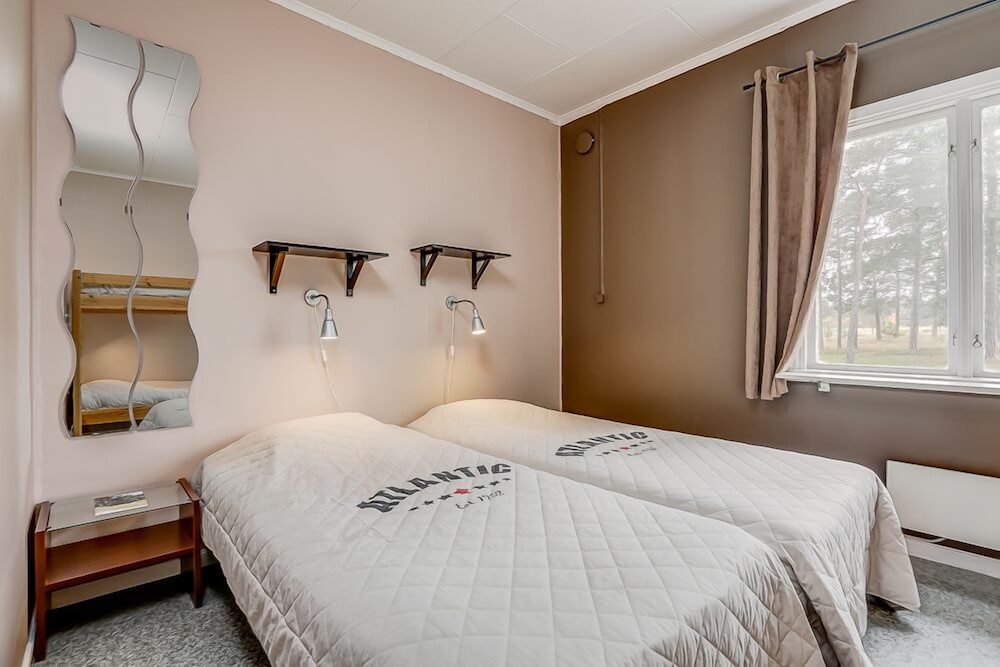 Basic Quad Room with Bunk Beds photo 2