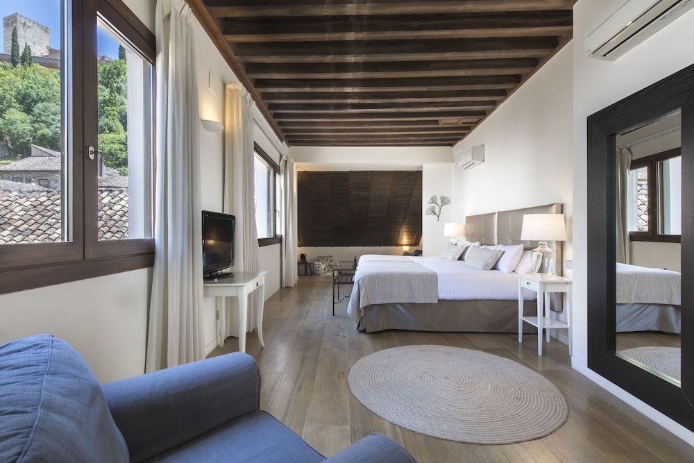 Suite (Alhambra View) - Photo 25