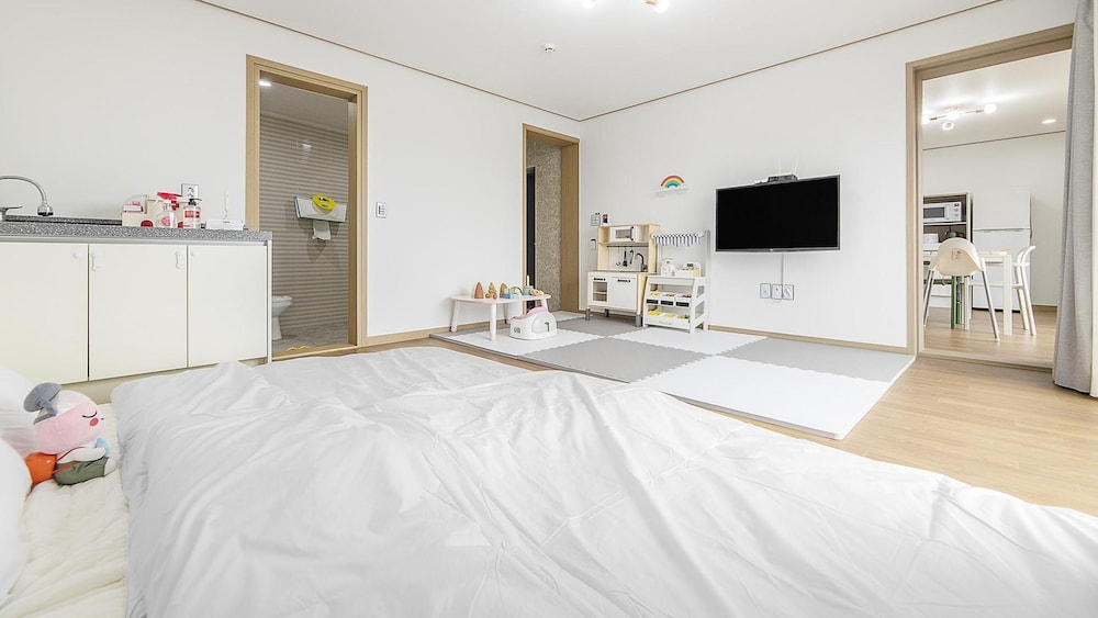 Basic Room, 1 Bedroom (A06(Kidsroom)) - Photo 32