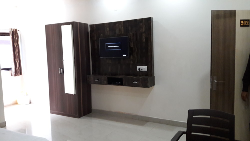Premium Room - Photo 3