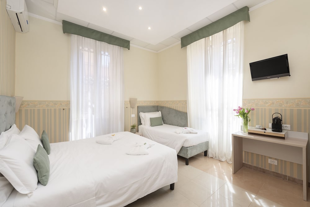 Superior Triple Room photo 1
