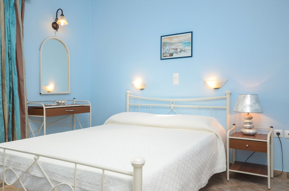 Studio, 1 Double or 2 Twin Beds, Sea View