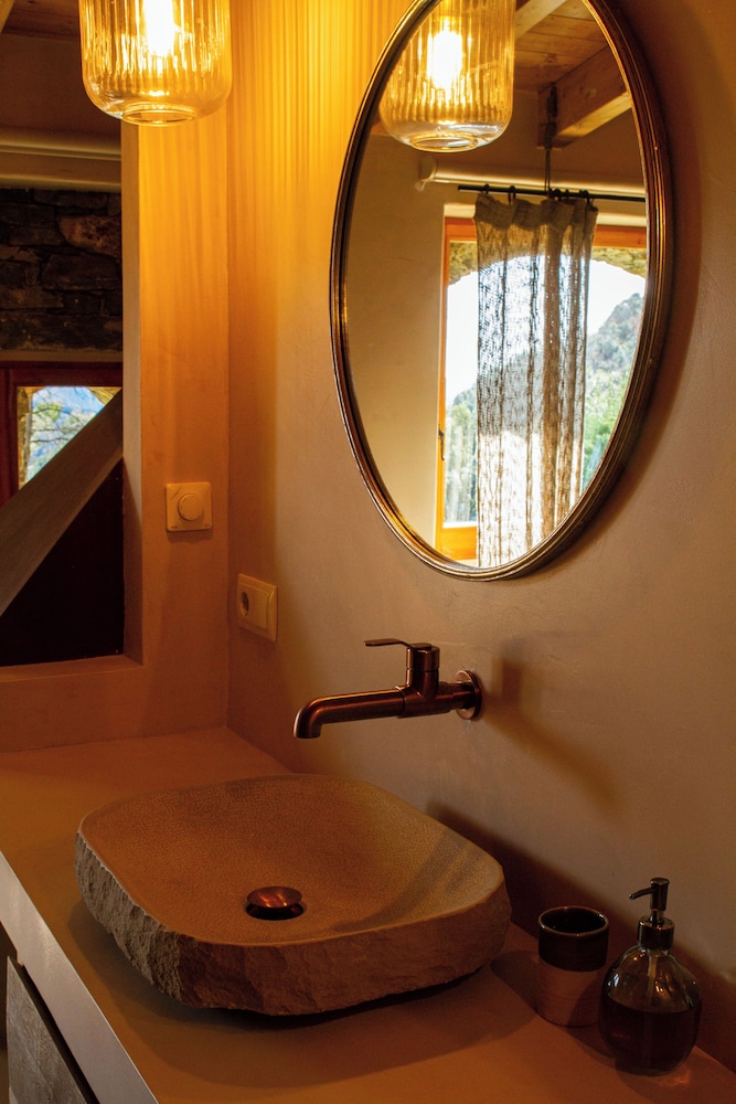 Luxury Cabin photo 2