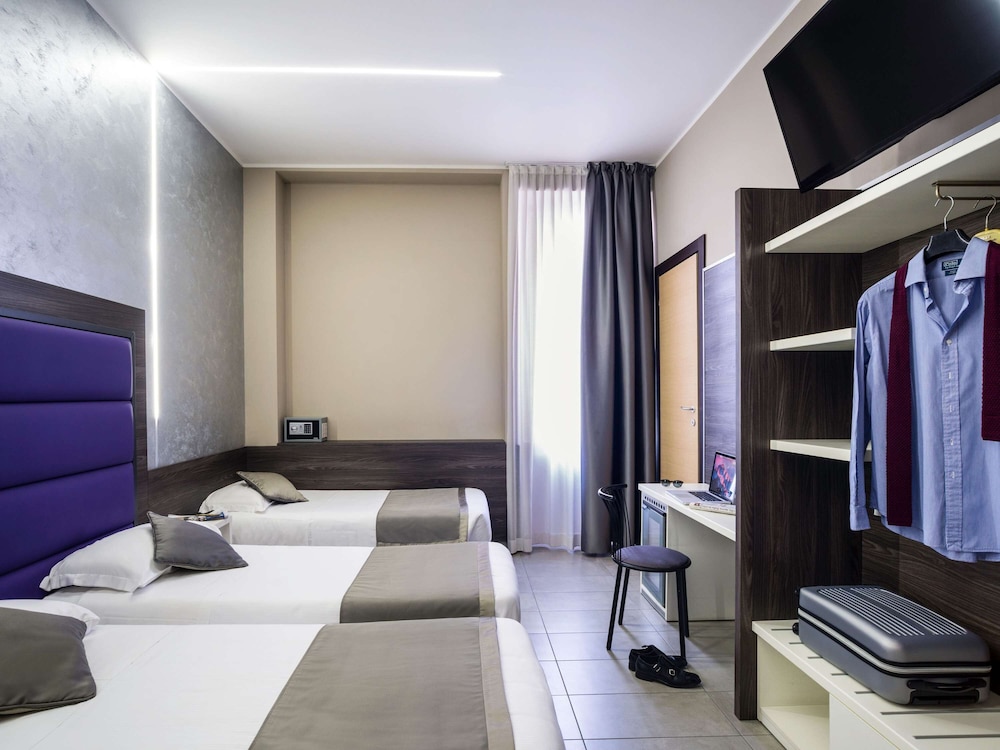 Quadruple Room, 2 Twin Beds
