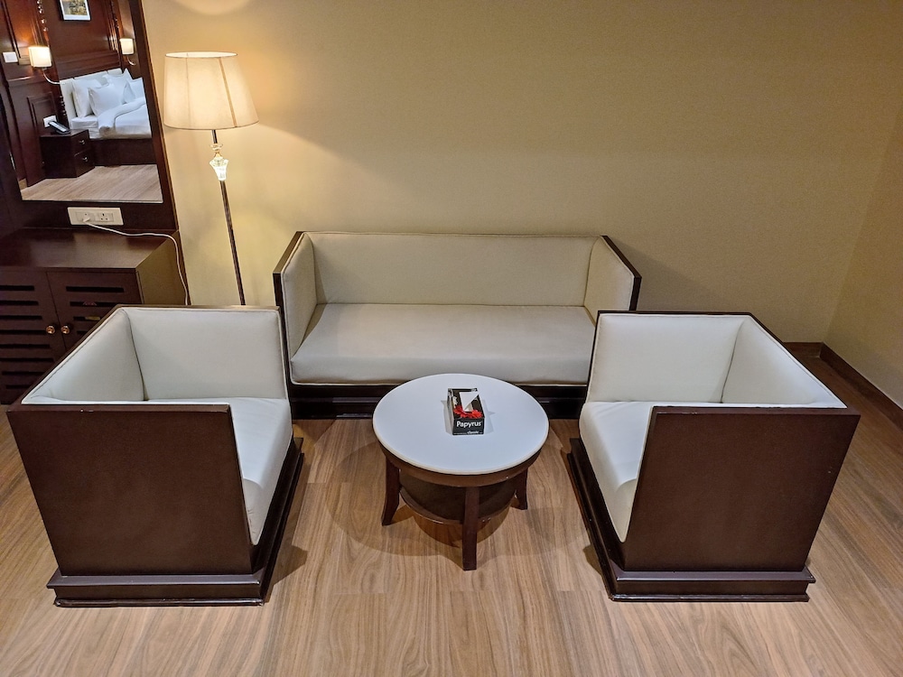 Luxury Suite, Pool View photo 1