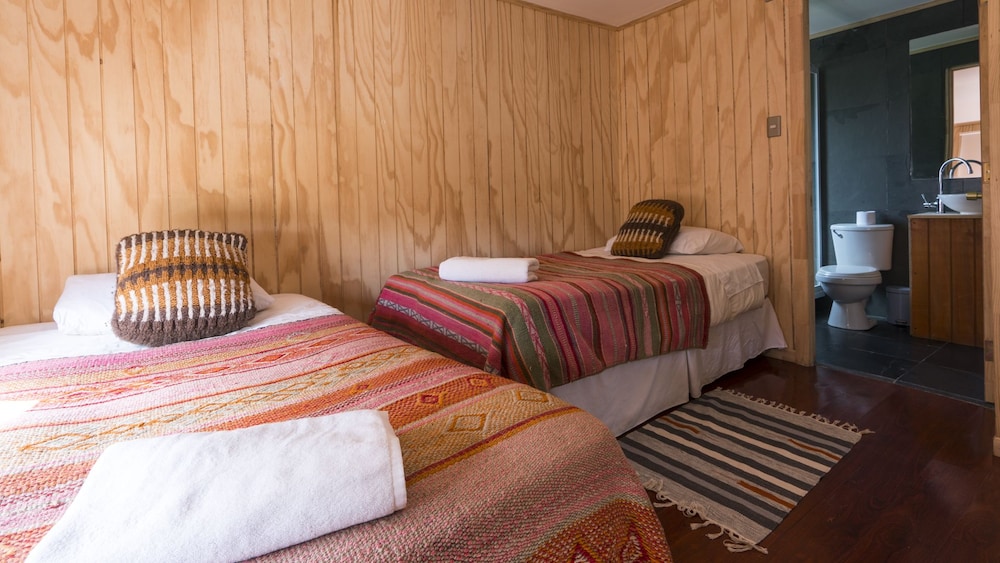 Standard Twin Room, Private Bathroom, Tower photo 1