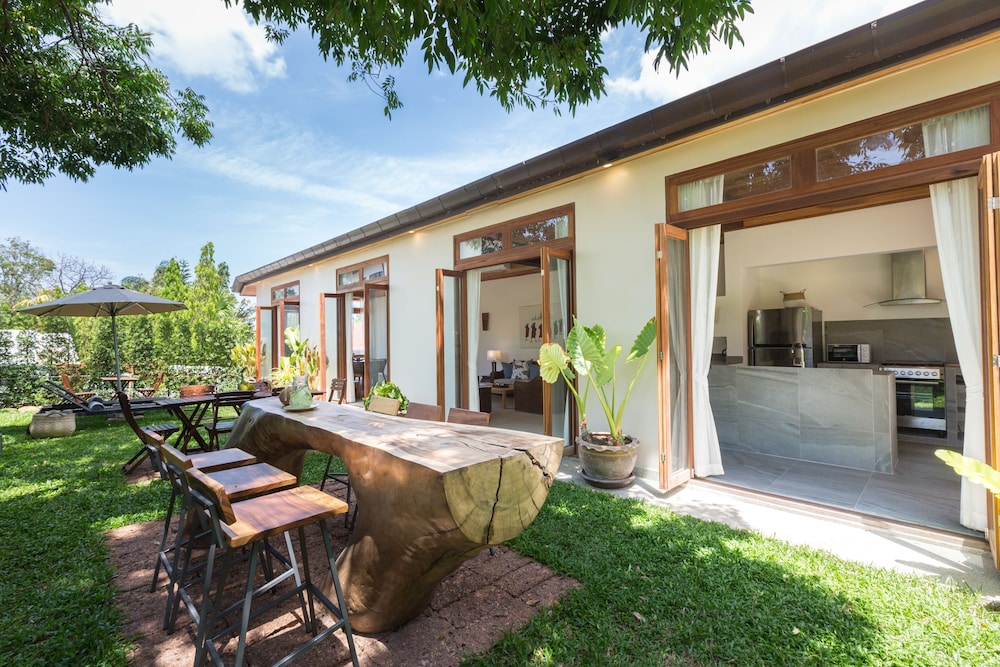 3 Bedrooms Villa photo 2
