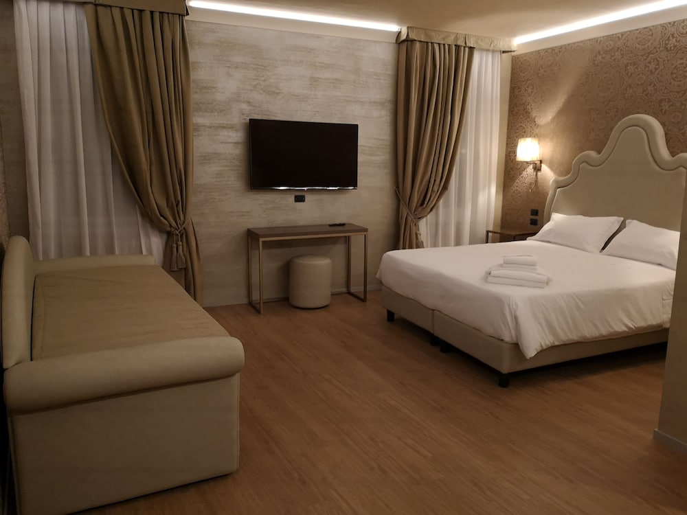 Junior Studio Suite photo 1