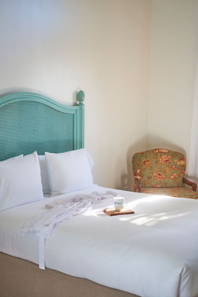 Standard Room, 2 Queen Beds photo 2