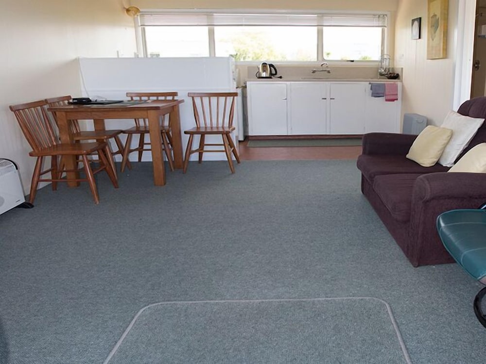 Economy Apartment, 1 Bedroom, Non Smoking, Kitchen (Standard Apt) photo 2
