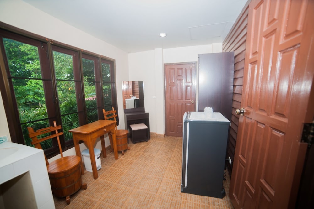 Wooden Villa photo 2