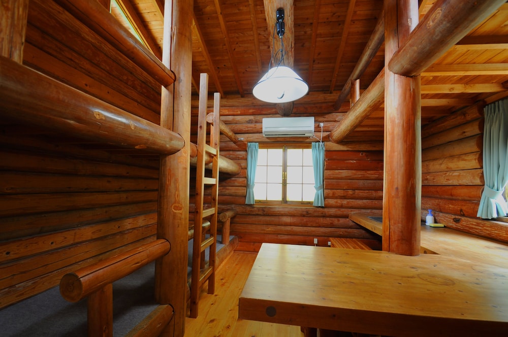 Standard Cabin (6Adults)