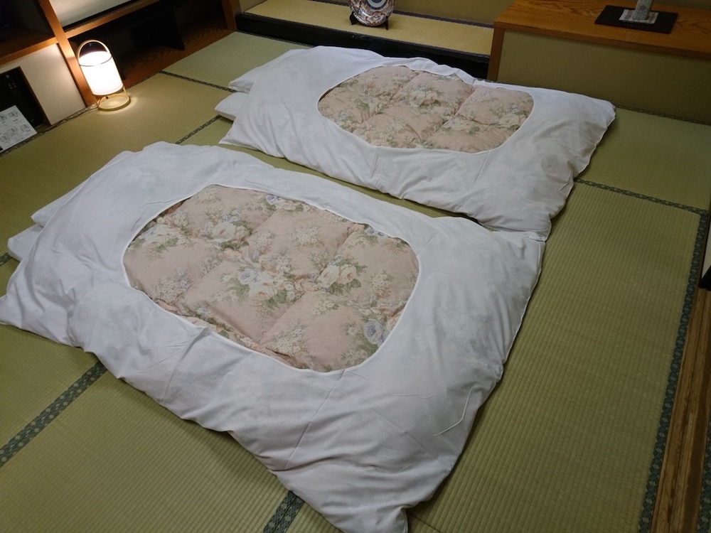 Traditional Room, Multiple Beds - Photo 3