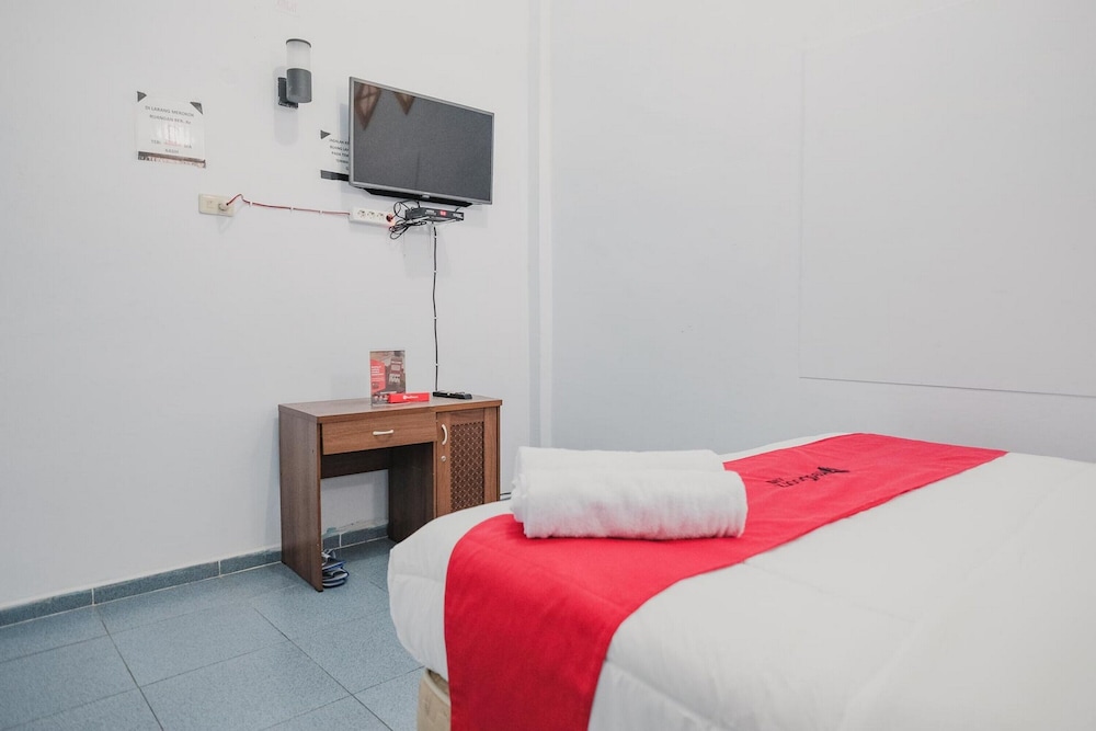 Standard Double Room (Reddoorz) photo 2