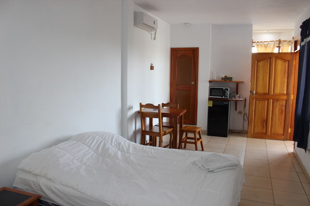 Family Triple Room, 1 Bedroom, Kitchen photo 2