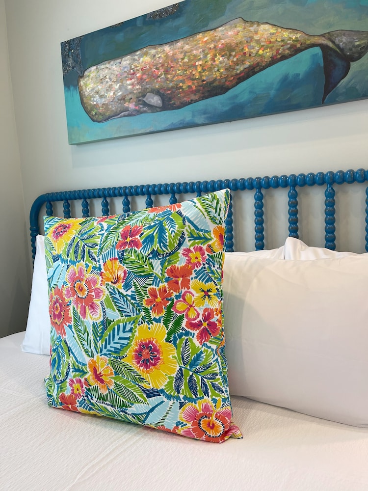 Coconut Waterfront Cottage photo 2