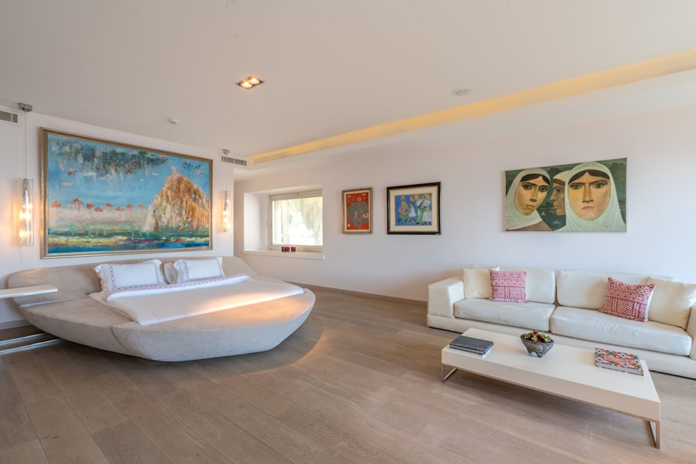Honeymoon Suite, 1 Bedroom, Sea View - Photo 7
