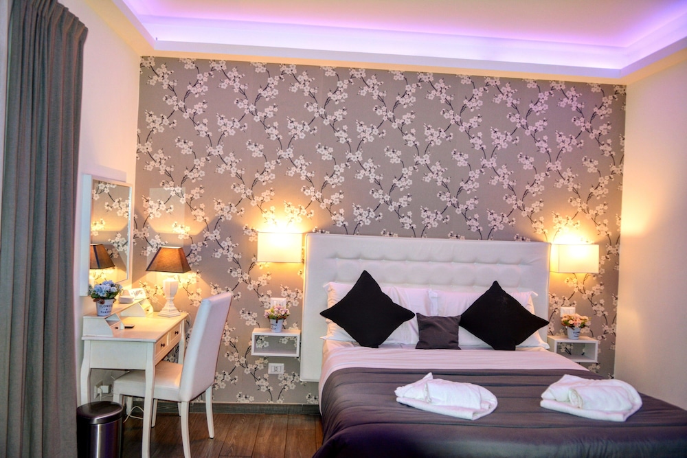 Superior Double or Twin Room photo 2