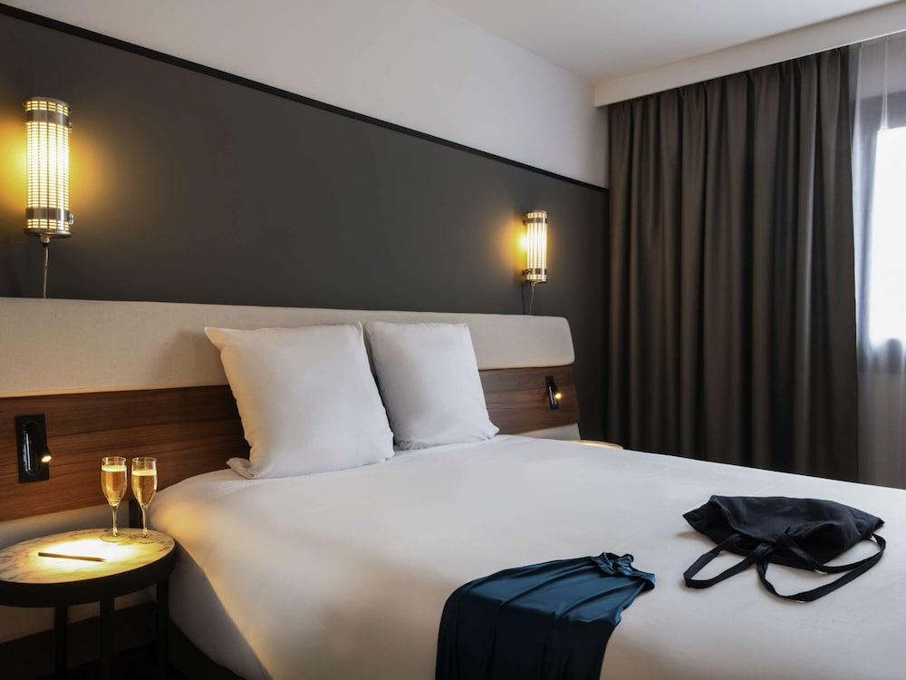 Classic Room, 1 Queen Bed photo 2
