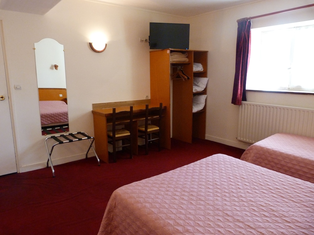 Triple Room, Bathtub photo 2