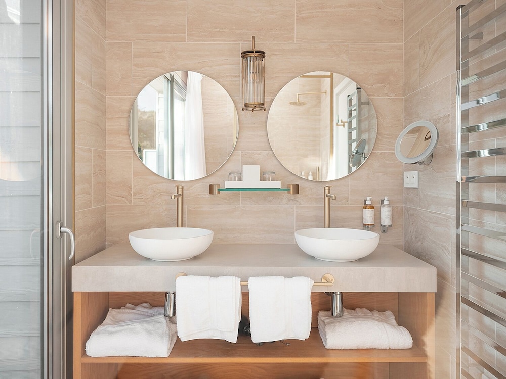 Suite, Sea View photo 2