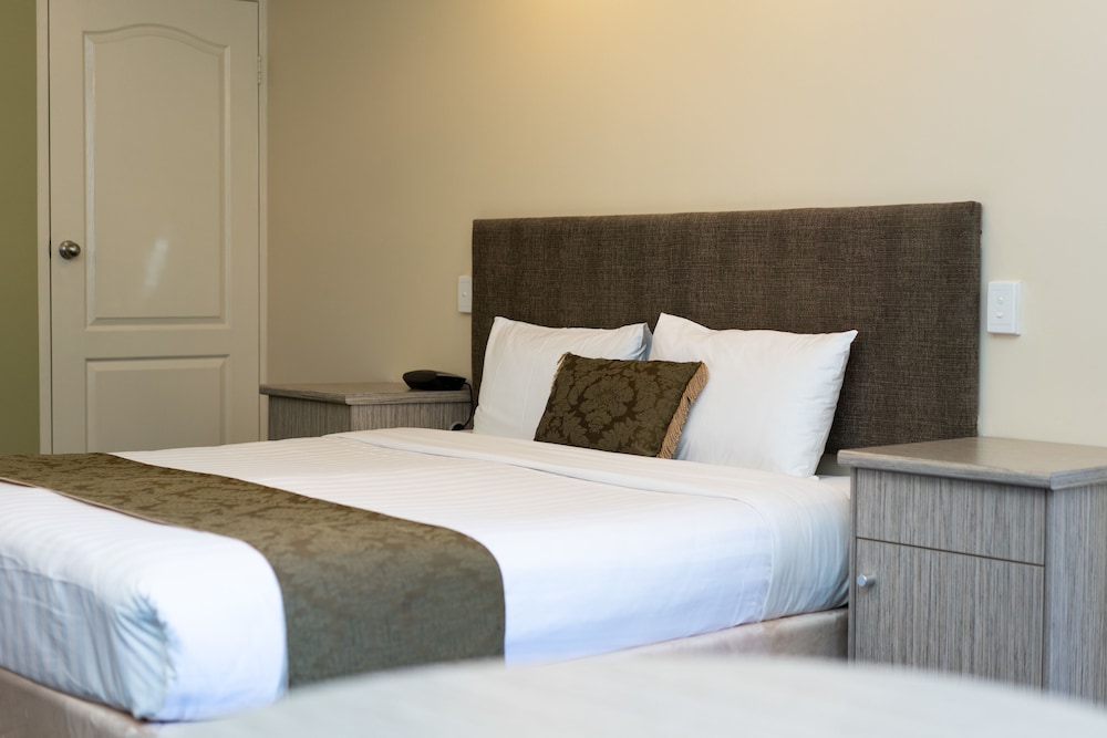 Superior Room, 1 Queen Bed - Photo 4