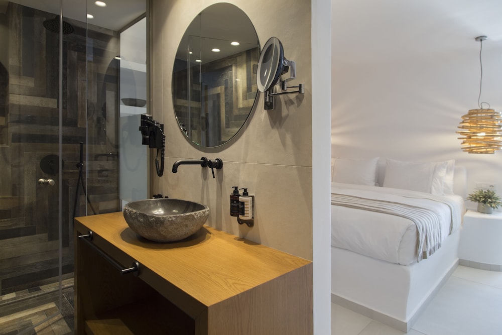 Comfort Suite, 1 Double Bed with Sofa bed photo 3
