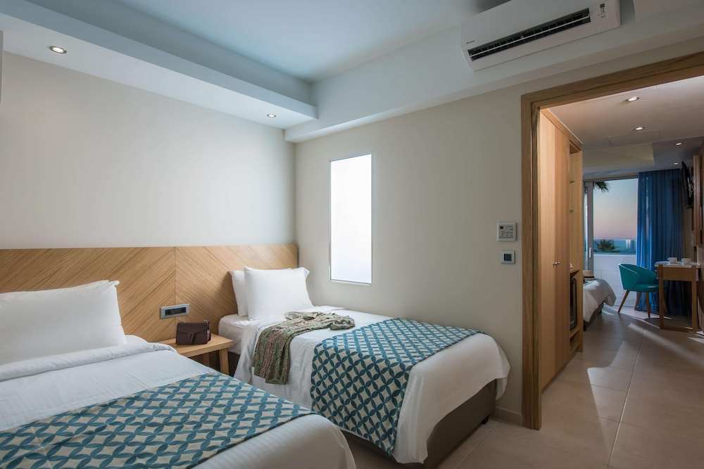 Suite with Outdoor Whirlpool (4 persons) - Photo 6