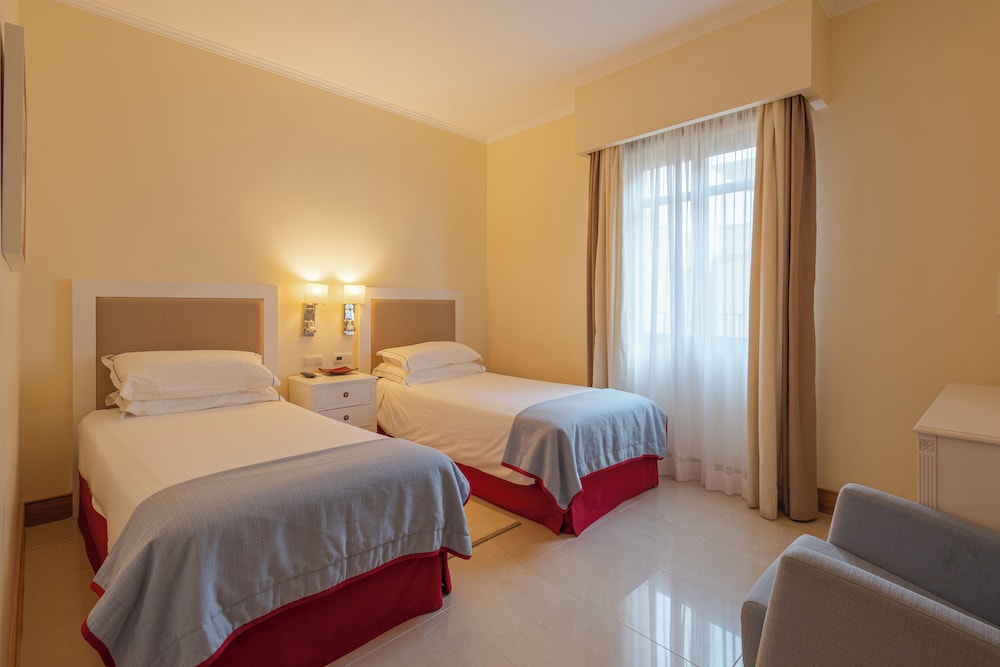 Standard Apartment, 3 Bedrooms - Photo 3