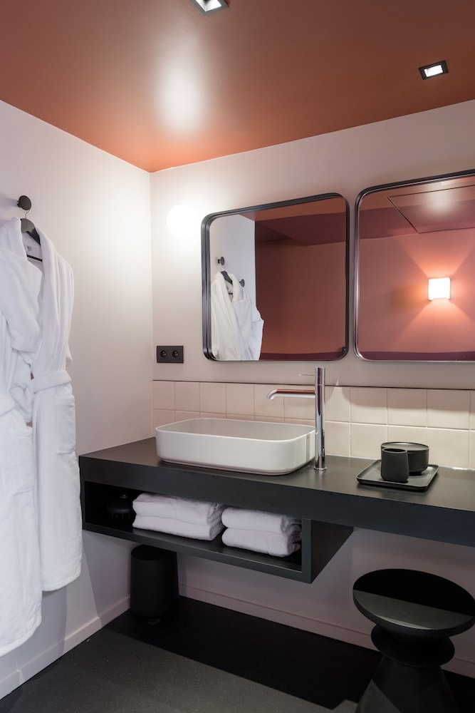 Suite Junior  Terracotta, 22 Rue du Boeuf 69005 Lyon photo 3