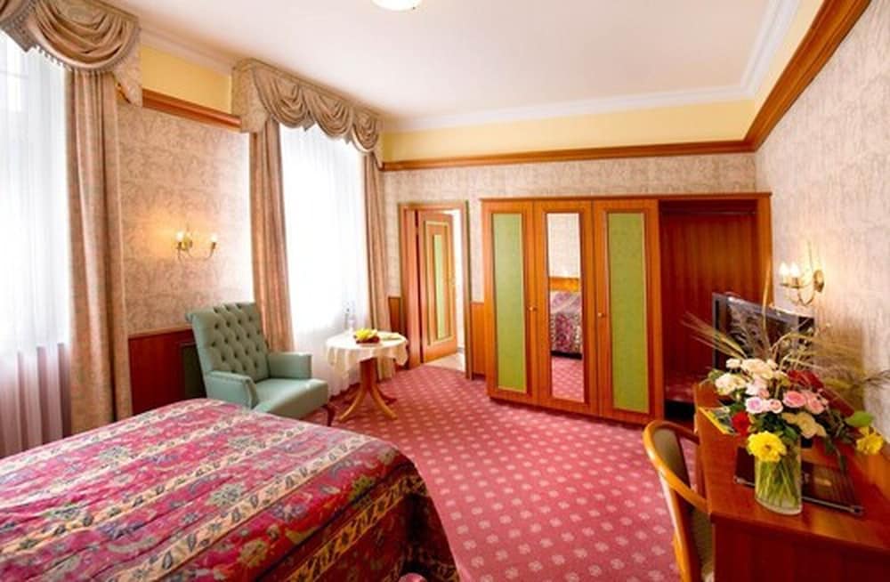 Panoramic Single Room (with french bed) photo 3