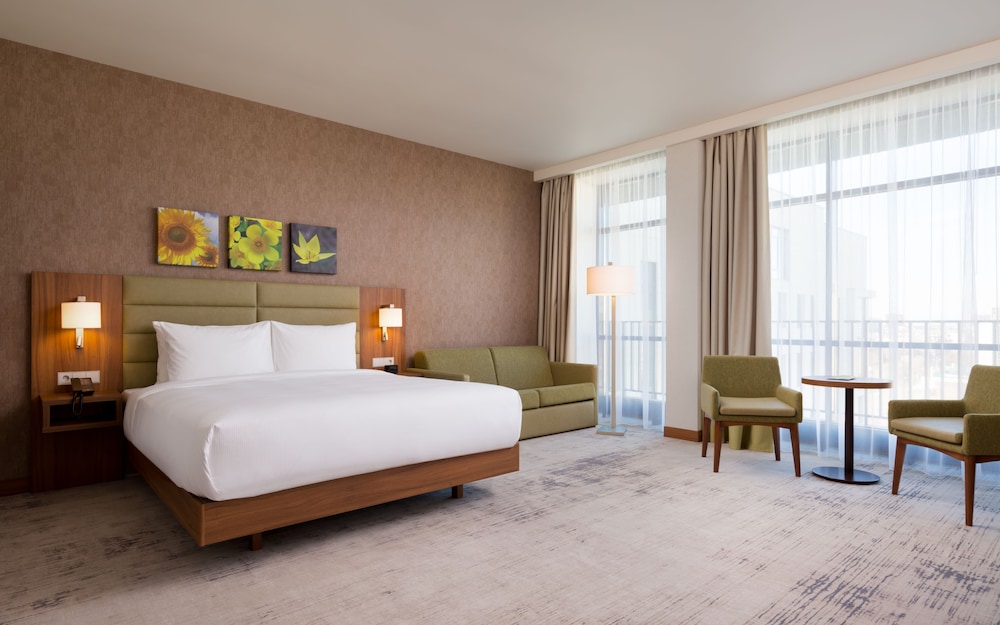 Junior Suite, 1 King Bed photo 3