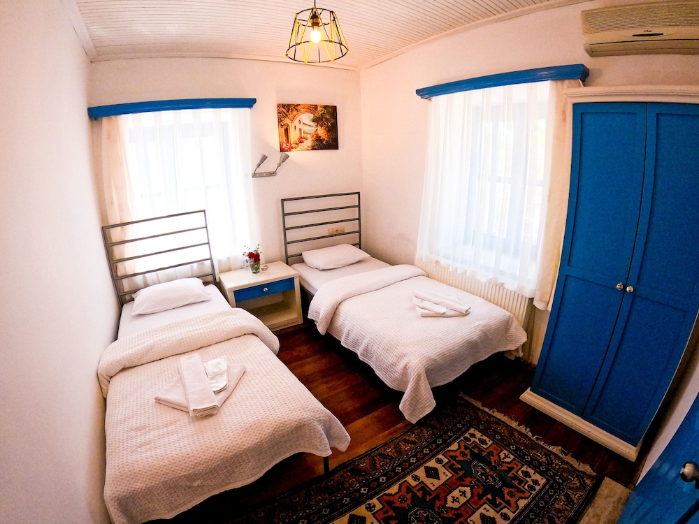 Twin Room photo 1