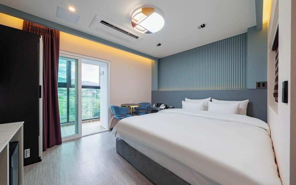 Classic Double Room, Mountain View