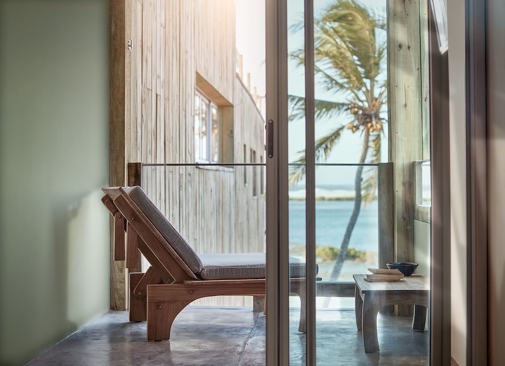 Standard Suite, Balcony, Ocean View photo 2