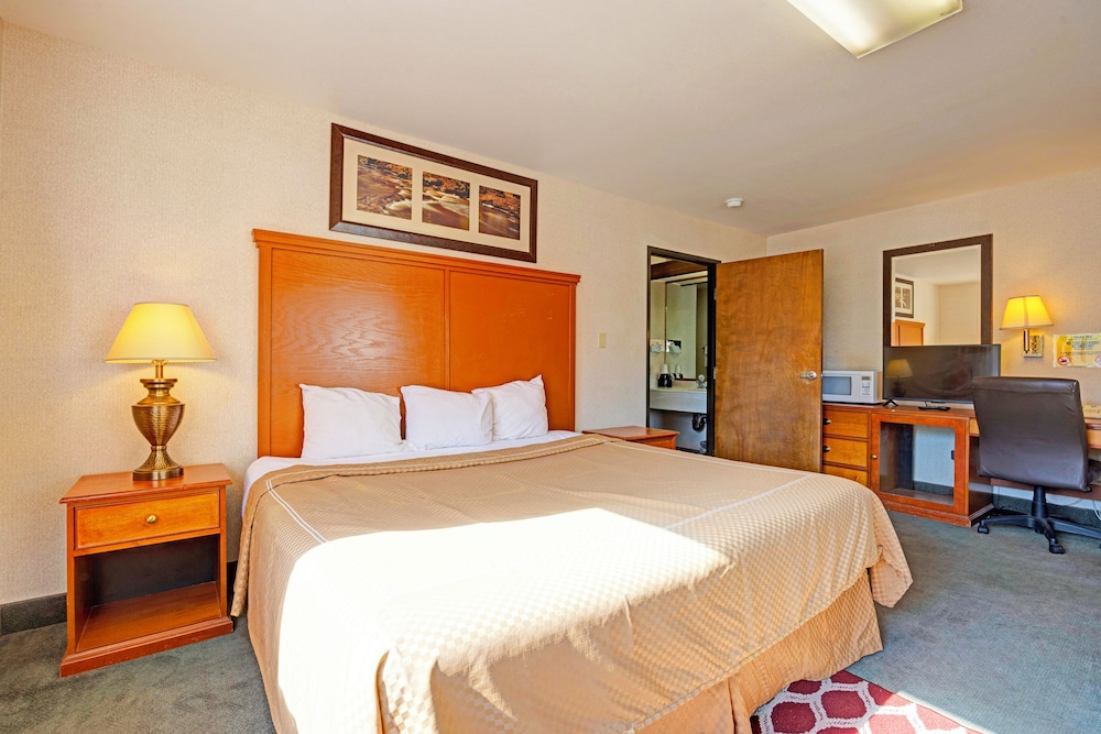 King Bed Accessible Non-Smoking