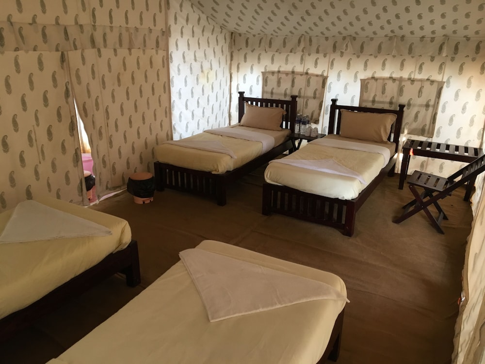 Shared Dormitory, Men only photo 1