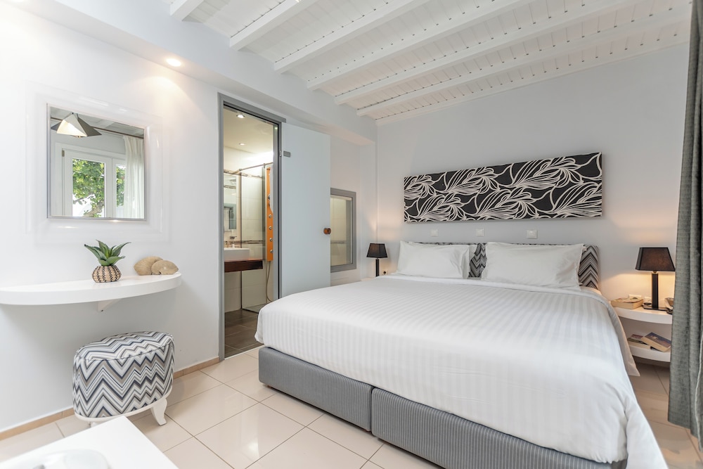 Superior Room, Garden View - Photo 3