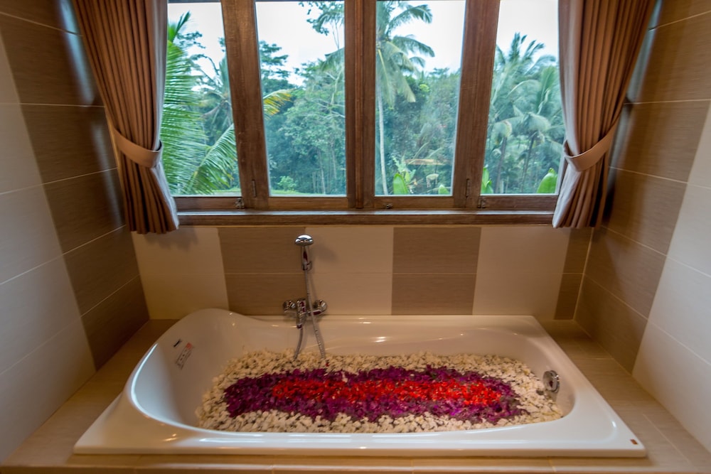 Luxury Villa, 2 Bedrooms, Non Smoking photo 2
