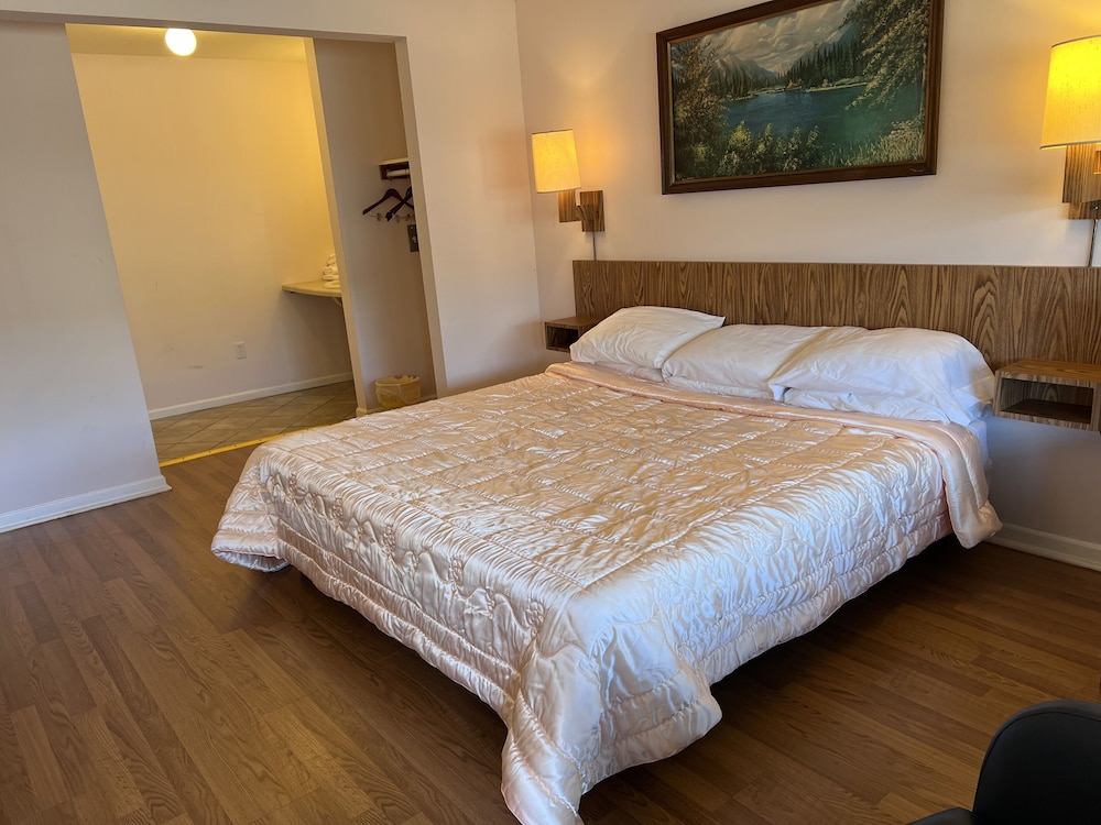 Standard Double Room, 1 King Bed, Non Smoking