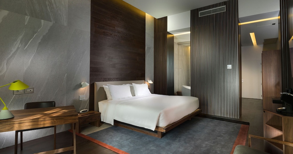 Exclusive Suite, City View