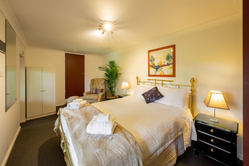 Luxury Cottage, 1 Bedroom, Jetted Tub photo 3