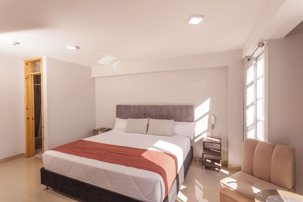 Superior Double Room, 1 King Bed, City View