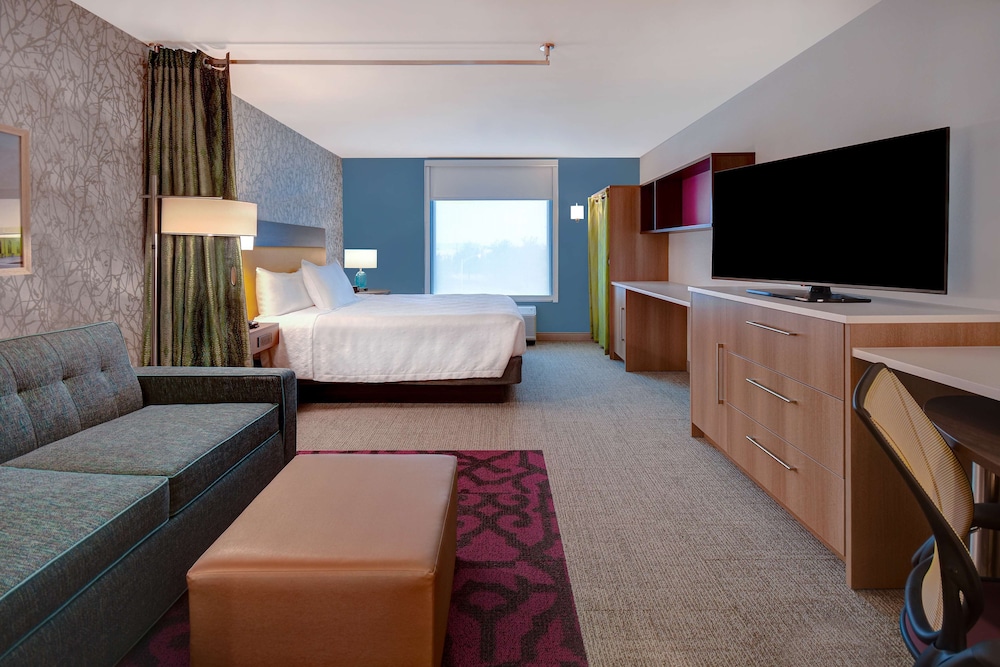 Studio Suite, 1 King Bed, Non Smoking - Photo 3