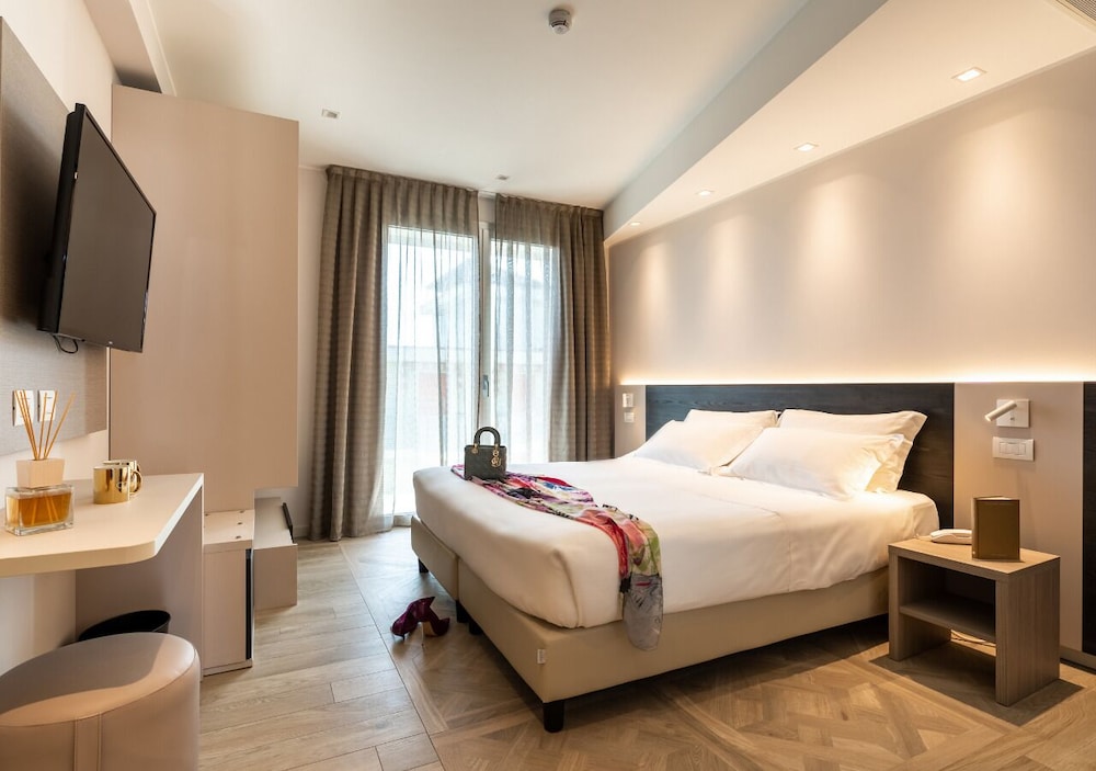 Comfort Double Room, Balcony, Courtyard View photo 1