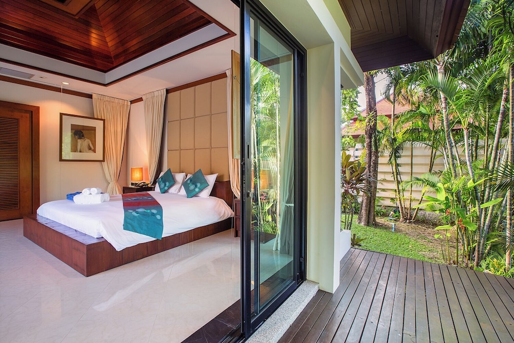 Luxury Villa, 3 Bedrooms, Pool View, Garden Area photo 2