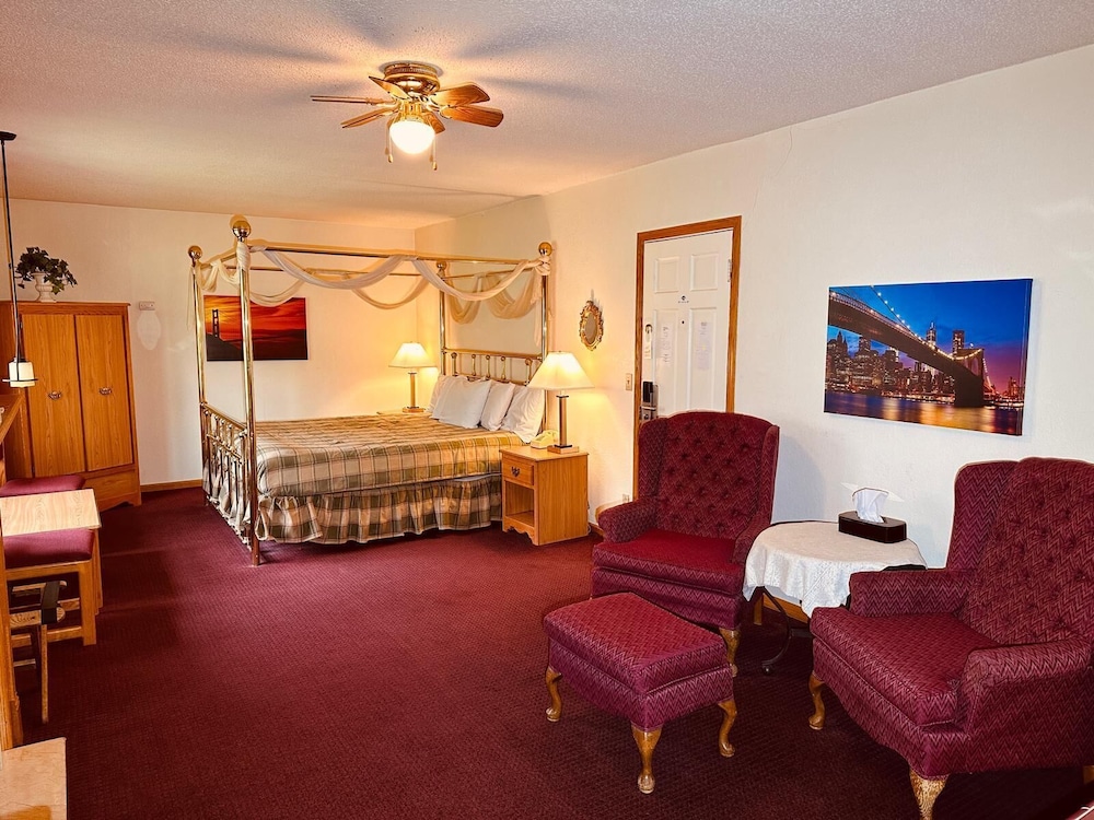 Honeymoon Suite photo 1