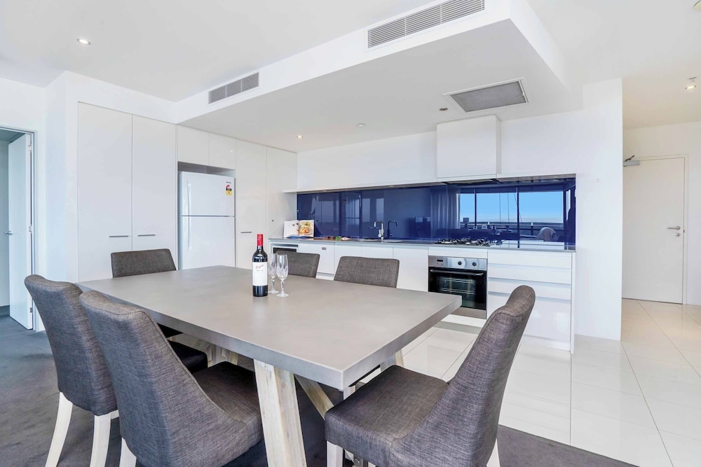 Apartment, 2 Bedrooms, Private Bathroom, River View photo 2