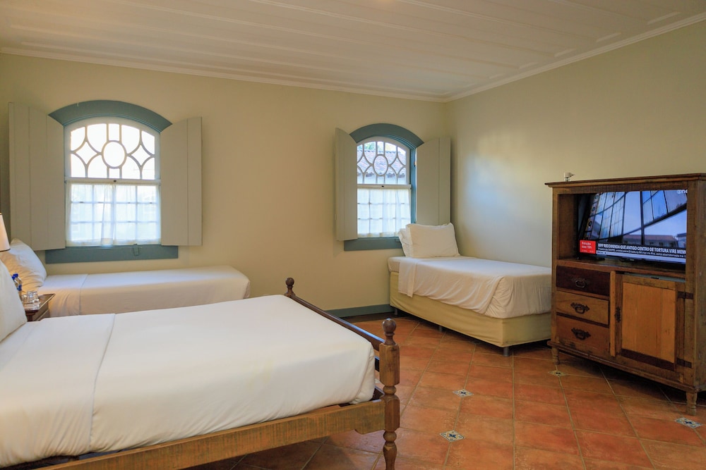 Casario Standard Quádruplo Cama Casal + Camas Solteiro - Photo 3