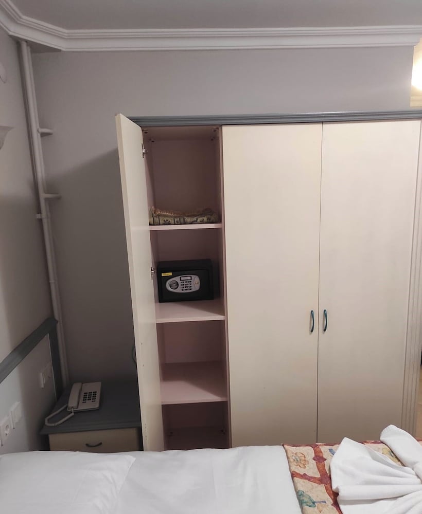 Standard Double Room photo 3